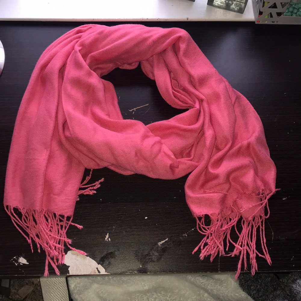 PINK SCARF